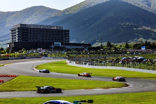 日本|賽車主題潮流飯店Fuji Speedway Hotel