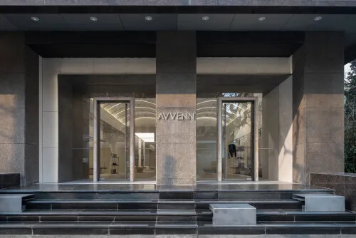 上海|服裝設計師品牌 AVVENN 以服裝設計中的「紙樣」作為空間的設計語彙